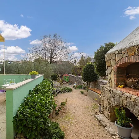 Stunning In Nenadici With Wifi Διαμέρισμα Bajcici