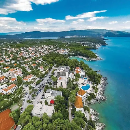 Διαμέρισμα Stunning In Nenadici With Wifi